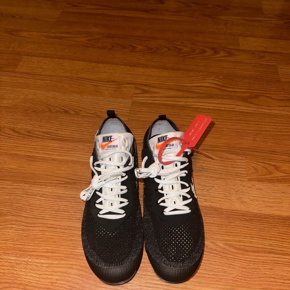 i don’t wear than so they just sit like new only worn twice still looks unworn - Picture 3 of 5